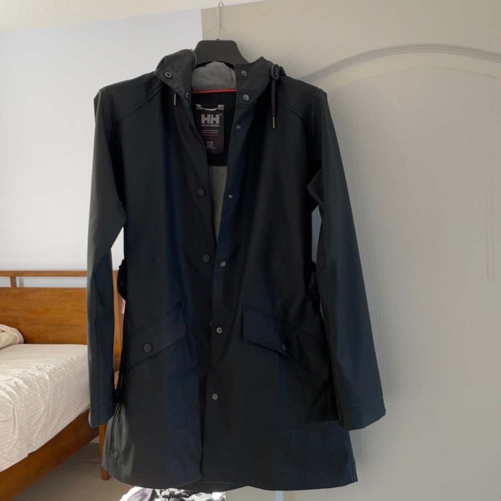 Helly Hansen women’s lined raincoat